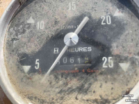 Tracteur Renault 651 cabrio