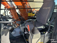 Pelles sur pneus Hitachi ZX140W-5B