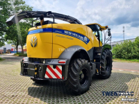 Ensileuse automotrice New Holland FR 550