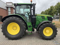 Tracteur John Deere 6215R