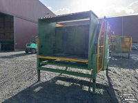 Basculeur de caisses  Auger, VC 180, kistenkantelaar,