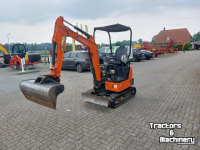 Pelles sur pneus Hitachi 19U