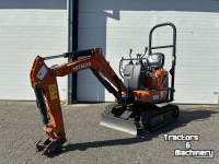 Pelles sur pneus Hitachi ZX 10U-6