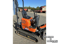 Pelles sur pneus Hitachi ZX 10U-6
