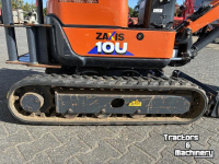 Pelles sur pneus Hitachi ZX 10U-6