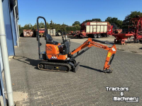 Pelles sur pneus Hitachi ZX 10U-6