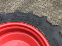 Roues, Pneus, Jantes, Barillets Jumelage Kleber 280/85 R28