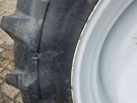 Roues, Pneus, Jantes, Barillets Jumelage  Ploegset! 520/85R46 en 420/85R34. Passend op oa Steyr