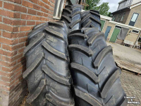 Roues, Pneus, Jantes, Barillets Jumelage  Ploegset! 520/85R46 en 420/85R34. Passend op oa Steyr