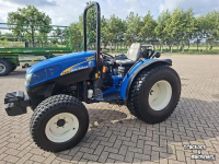 Tracteur pour vignes et vergers New Holland T3030