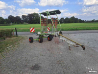 Andaineur Claas Liner 470 T zwad hark