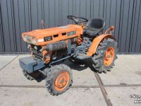 Tracteur pour horticulture Kubota B5001 4WD minitrekker minitractor handgeschakeld