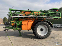 Pulvérisateur trainé Amazone UX 5200