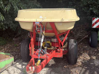 Distributeur d‘engrais  Ls 751