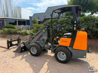 Chargeuse sur pneus Giant 263S