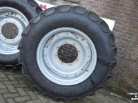 Roues, Pneus, Jantes, Barillets Jumelage Mitas 440/65r28