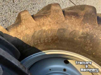 Roues, Pneus, Jantes, Barillets Jumelage Michelin set MachXbib 600/70R30 en 710/70R42  Case-IH Magnum NewH T8