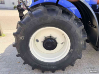 Tracteur New Holland T6.145 Auto Command Stage V Tractor