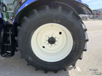 Tracteur New Holland T6.145 Auto Command Stage V Tractor