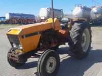 Tracteur Renault 89