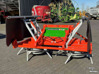 Eparpilleur de fourrage Holaras Holaras Jumbo front kuilverdeler KF-HK-HUS