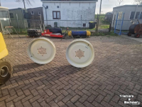 Roues, Pneus, Jantes, Barillets Jumelage Molcon New Holland Velgen 7*32 250/285-6