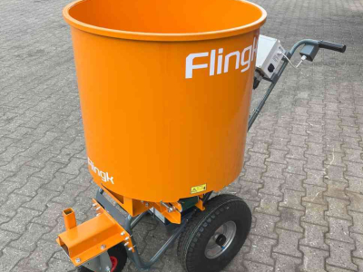 Épandeur de sciure pour des logettes Flingk SE 250 elektrische zaagselstrooier diversen