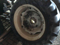 Roues, Pneus, Jantes, Barillets Jumelage Same 12.4-28