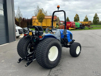 Tracteur pour vignes et vergers New Holland Boomer 55