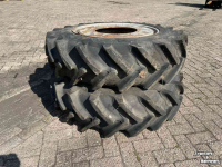 Roues, Pneus, Jantes, Barillets Jumelage Taurus 12.4R28 set incl. velgen