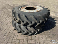 Roues, Pneus, Jantes, Barillets Jumelage Taurus 12.4R28 set incl. velgen