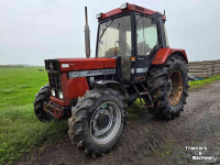 Tracteur Case-IH 845 XL