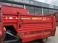 Distributeur de fourrage en bloc Schuitemaker Schuitemaker Amigo 30s