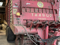 Autochargeuse Taarup 1030