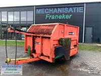 Distributeur de fourrage en bloc Holaras Holaris rabit voerverdeelwagen blokkenwagen. voermengwagen