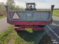 Benne agricole Peecon KW4000 4 tons kipper