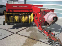 Presses New Holland Hayliner 386