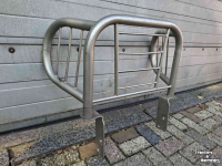 Pare-chocs avant  Bumper universeel gegalvaniseerd frontbumper motorkapbescherming beschermkap