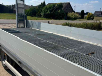 Semi-remorque surbaissé  Möslein dieplader Oprijwagen
