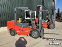 Chariot élévateur  hchi   3500kg  2 stuks voorraad