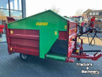 Distributeur de fourrage en bloc Strautmann BVW