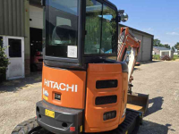 Mini pelleteuse Hitachi ZX26U