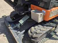 Mini pelleteuse Hitachi ZX26U