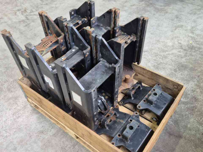 Autres tracteurs et accessoires New Holland Sauermann CASE-IH Trekhaak frame slede rail HS 685-NH-B