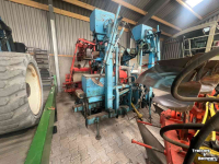 Planteuse de pommes de terre Monosem 6 rijige Maispoter Maiszaaier Mais poter zaaier
