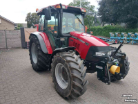 Tracteur Case-IH JXU 115
