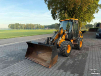 Chargeuse sur pneus JCB 407 shovel