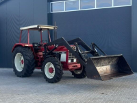 Tracteur Case 844