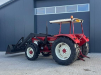 Tracteur Case 844