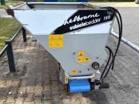 Épandeur de sciure pour des logettes Shelbourne cb 150 met weidemann boxenstrooier